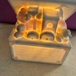Vintage 1990 Enesco Toy Box Bear Train Toys Ball Electric Baby Child Night Light
